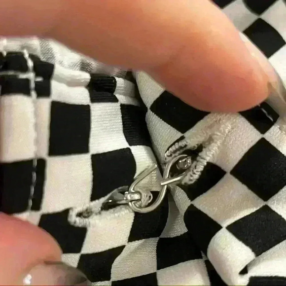 Carmen Marc Valvo Checkered Button down Blouse - Picture 8 of 11